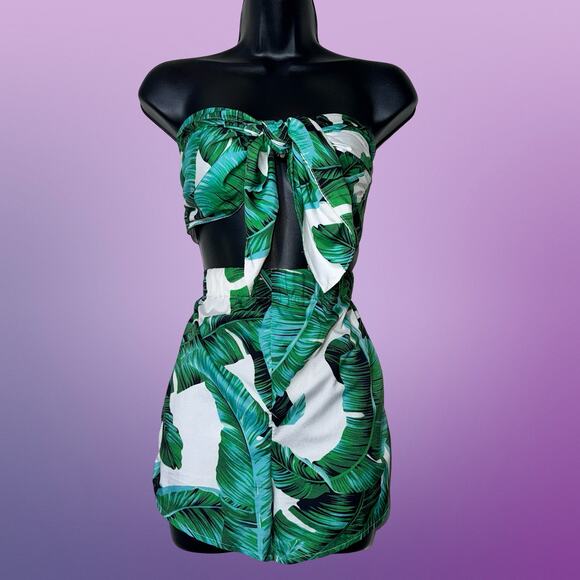 Size‎ XS Green Tropical Print Vacay Leaf 2 Piece Strapless Bandeau Shorts Set - Picture 1 of 7